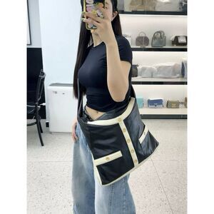 Chanel Women Pre-Loved Bag Very Good Condition